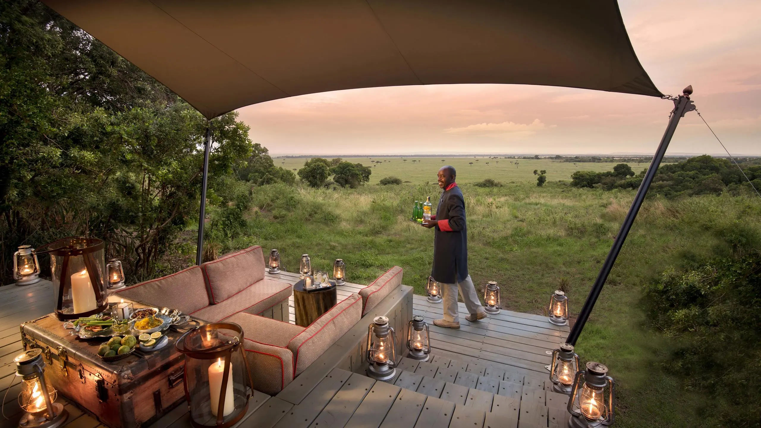 Beautiful landscape view from luxury accommodation andbeyond bateleur camp.