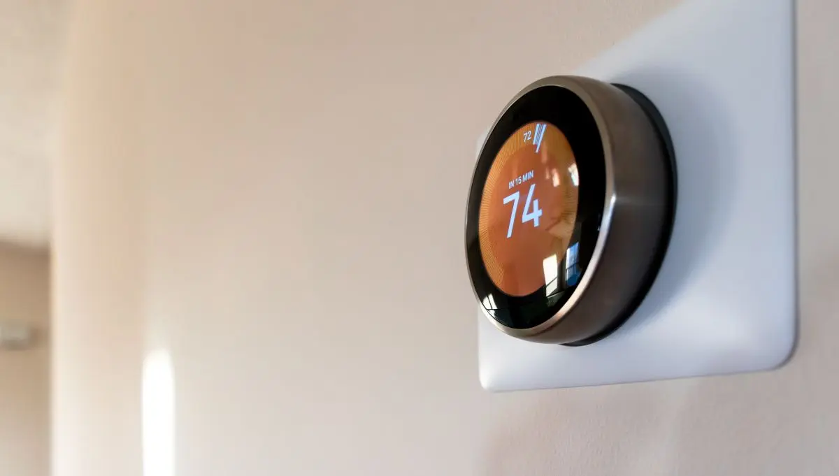 Smart thermostat heating