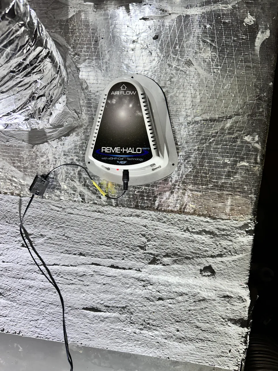 UV light air purifier installation