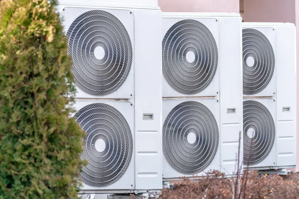 Several heat pumps next to each other