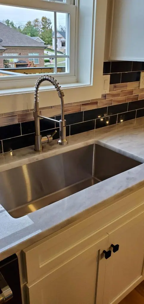 New Super White Countertops