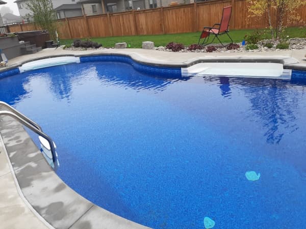 Residential swimming pool London Ontario