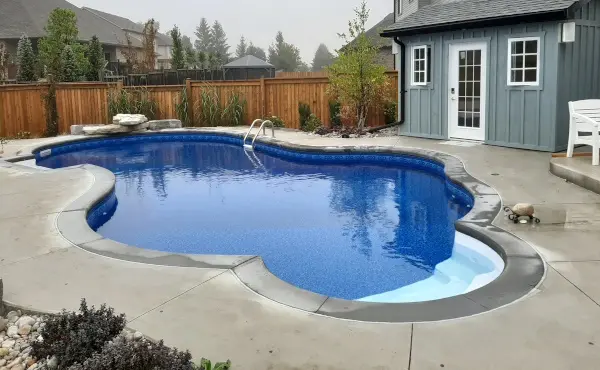 Residential swimming pool London Ontario