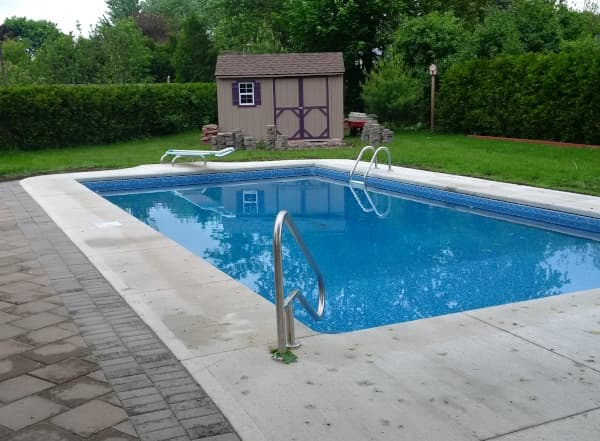 Residential swimming pool London Ontario