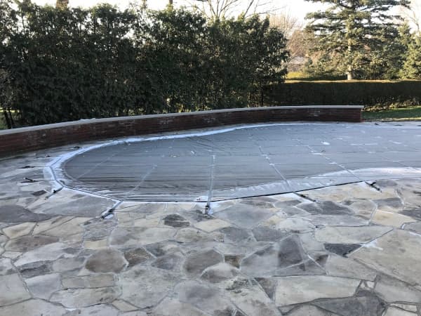 Swimming pool safety cover