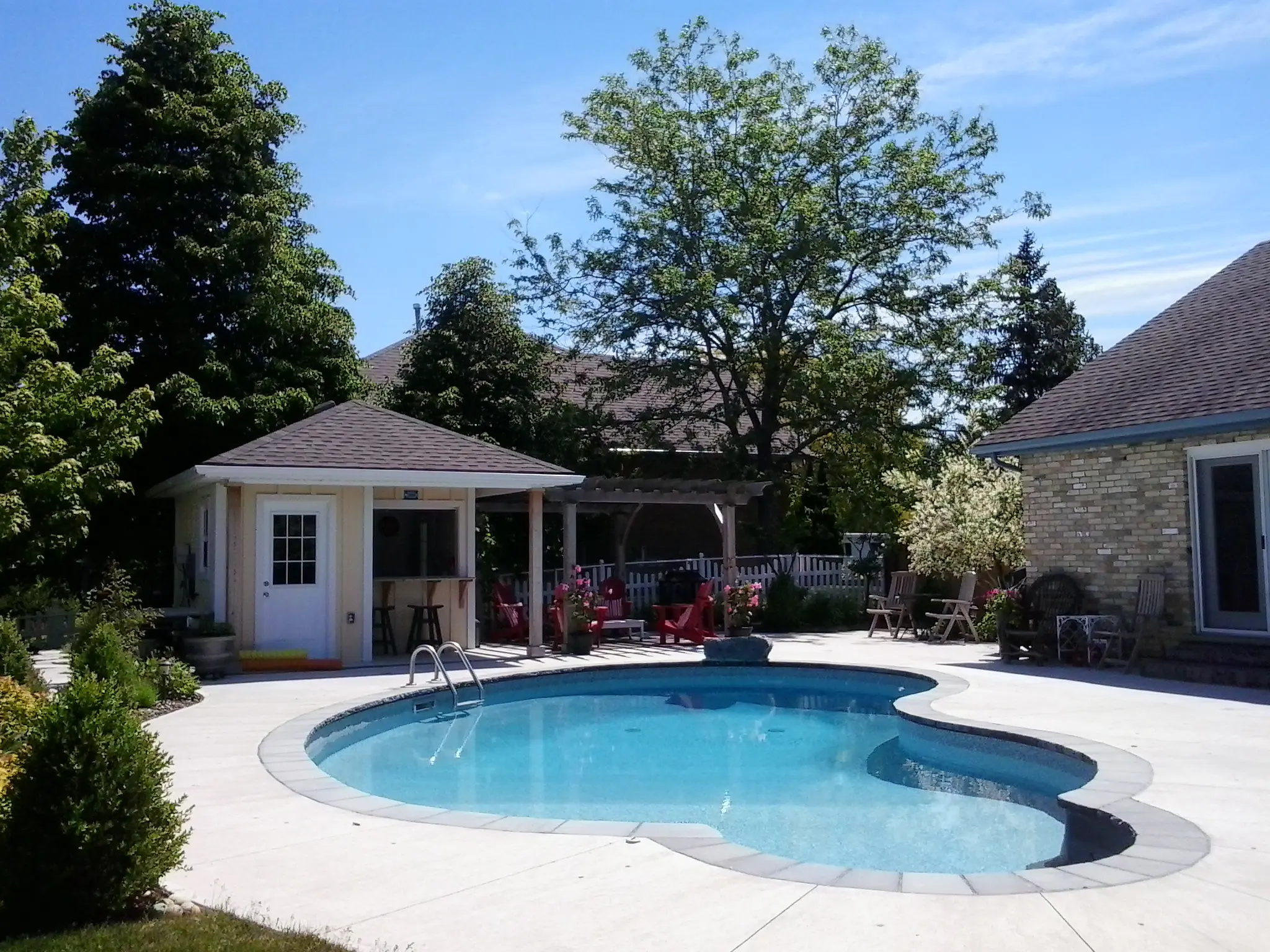 Residential swimming pool London Ontario