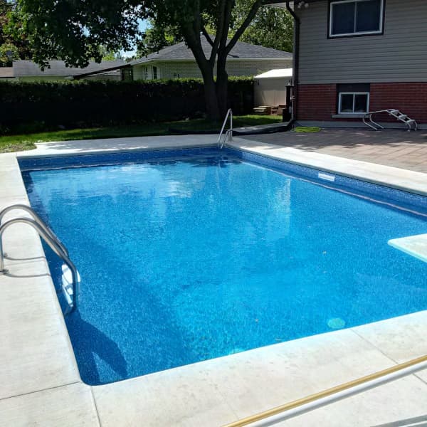 Residential swimming pool London Ontario