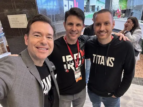 With fellow members between sessions at a Seven Figure Agency event