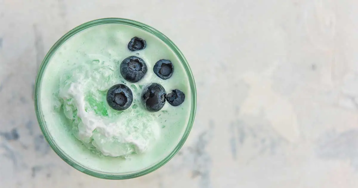 Coconut-Blueberry-Smoothie