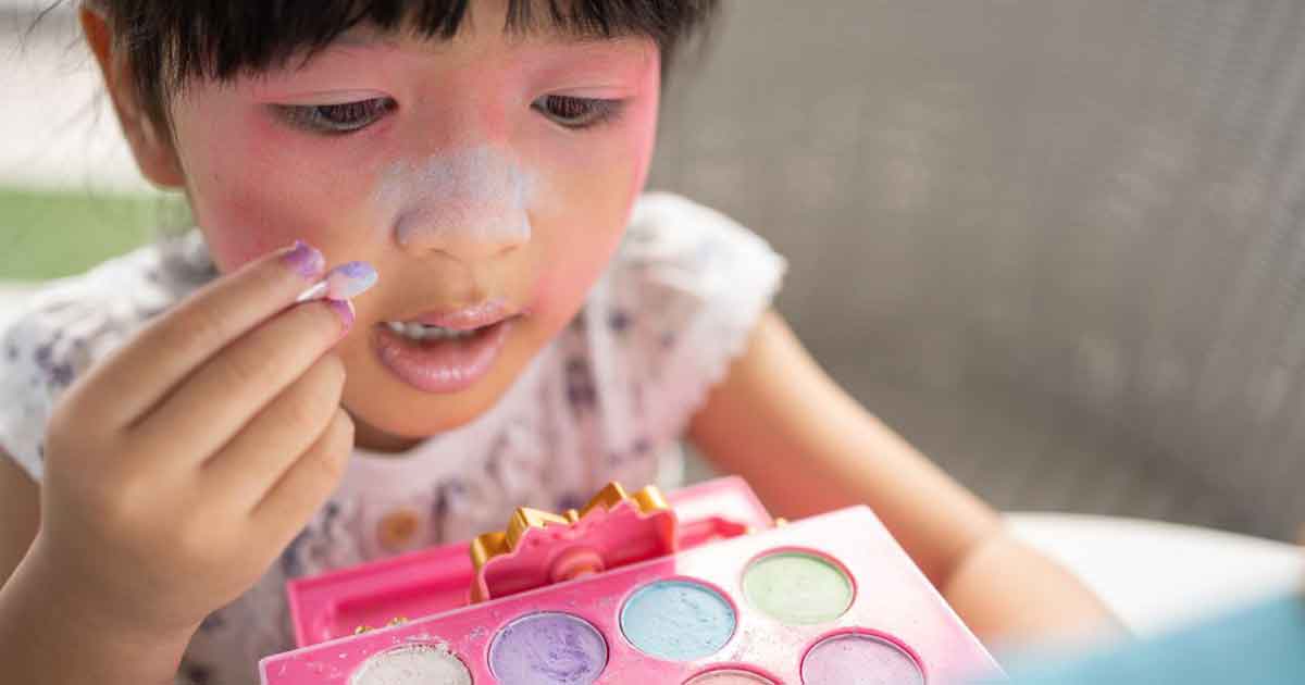 Why Kids’ Makeup Is More Toxic Than You Think
