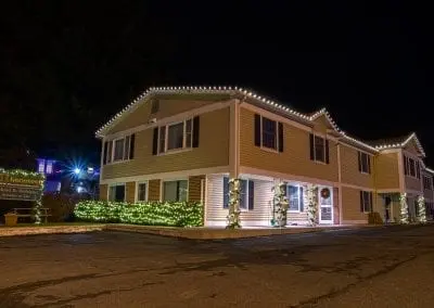 Local Wynantskill business decorated for Christmas by professional decorators
