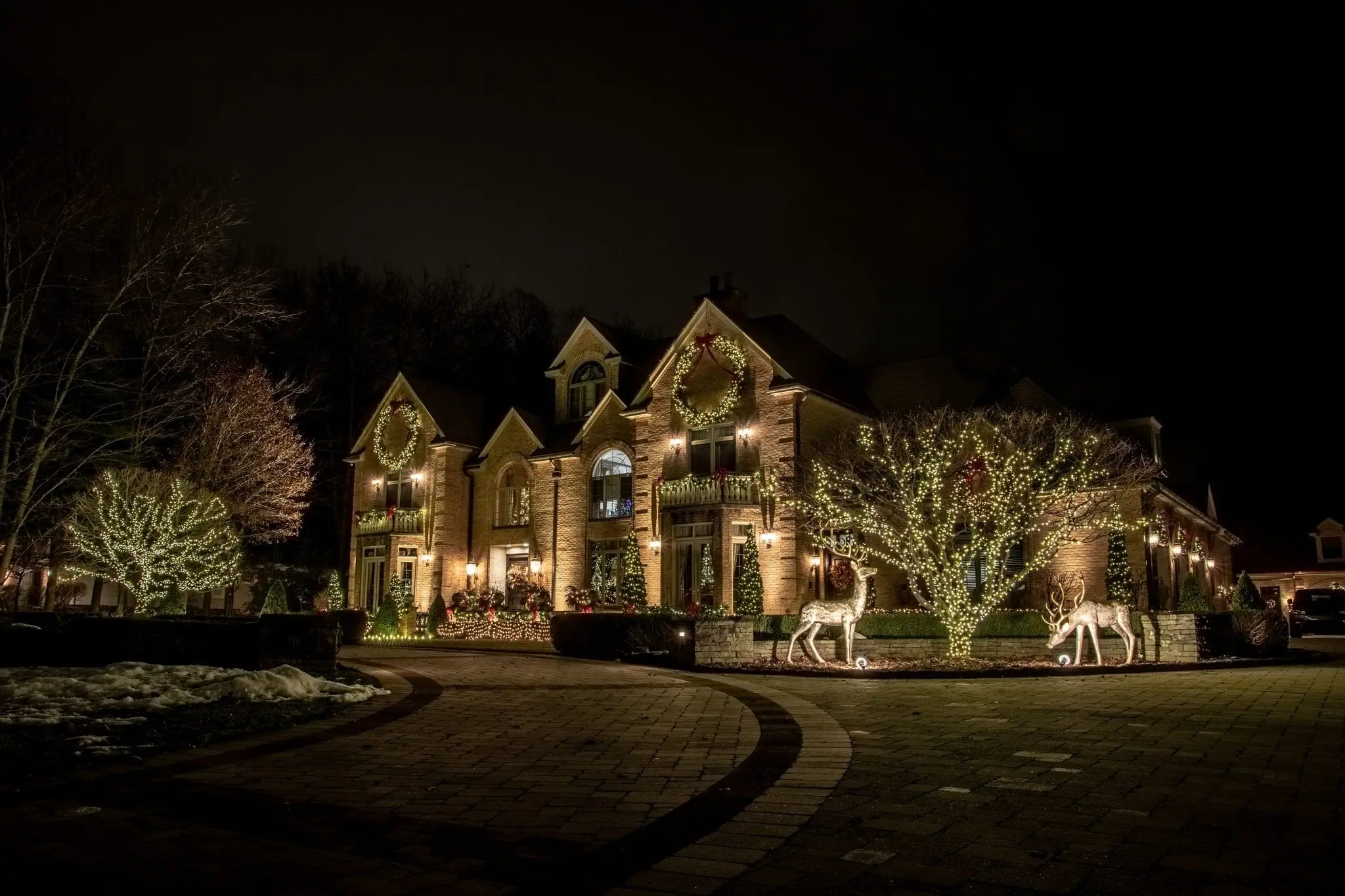 Awesome christmas light show in Latham ny