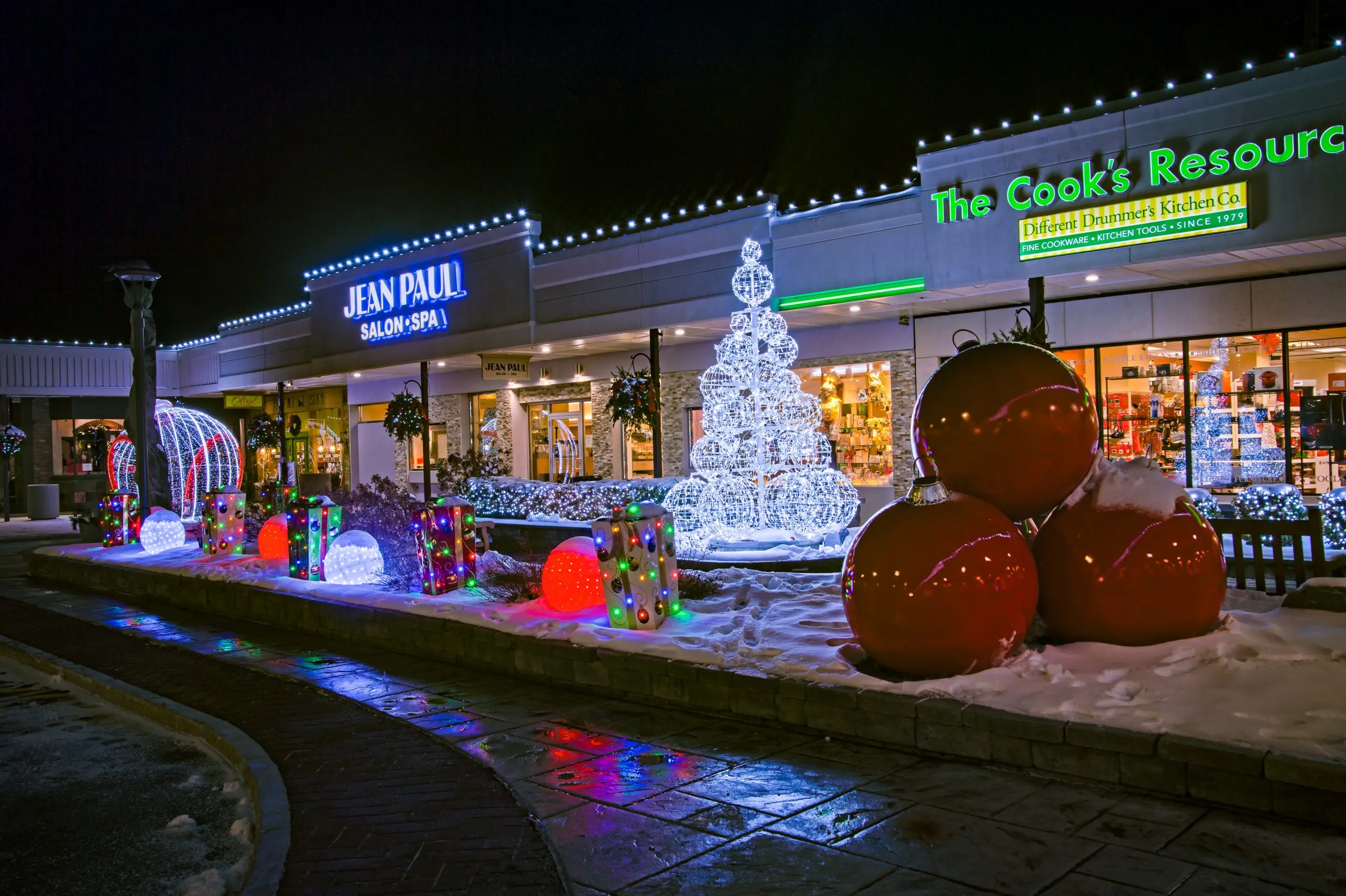 Commercial Christmas decorations on display at a shopping center in Albany NY