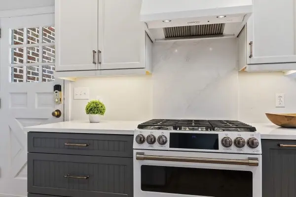 Two Toned Kitchen Remodel Savannah, GA
