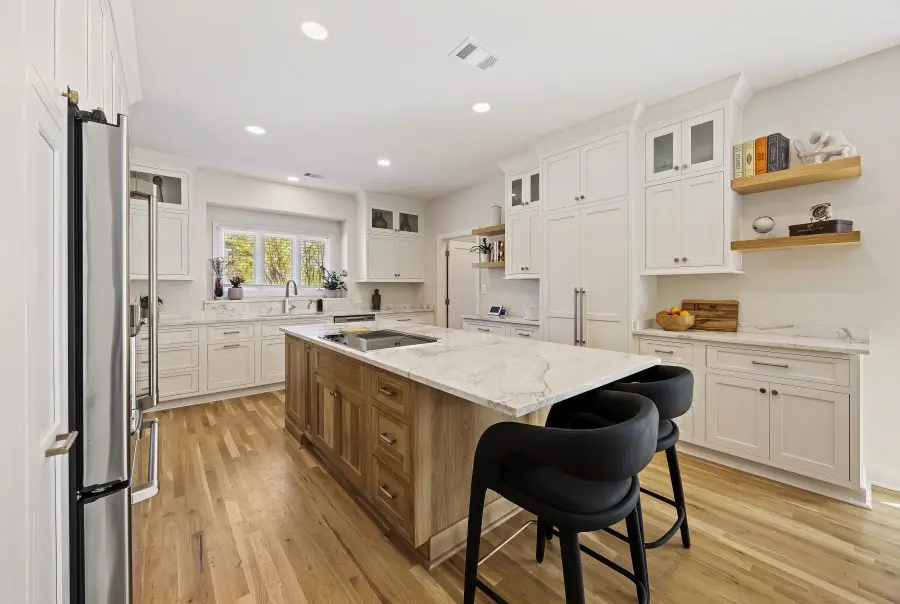 large eat in kitchen island
