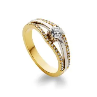 CR910 - Solitaire Ring with Small Diamonds