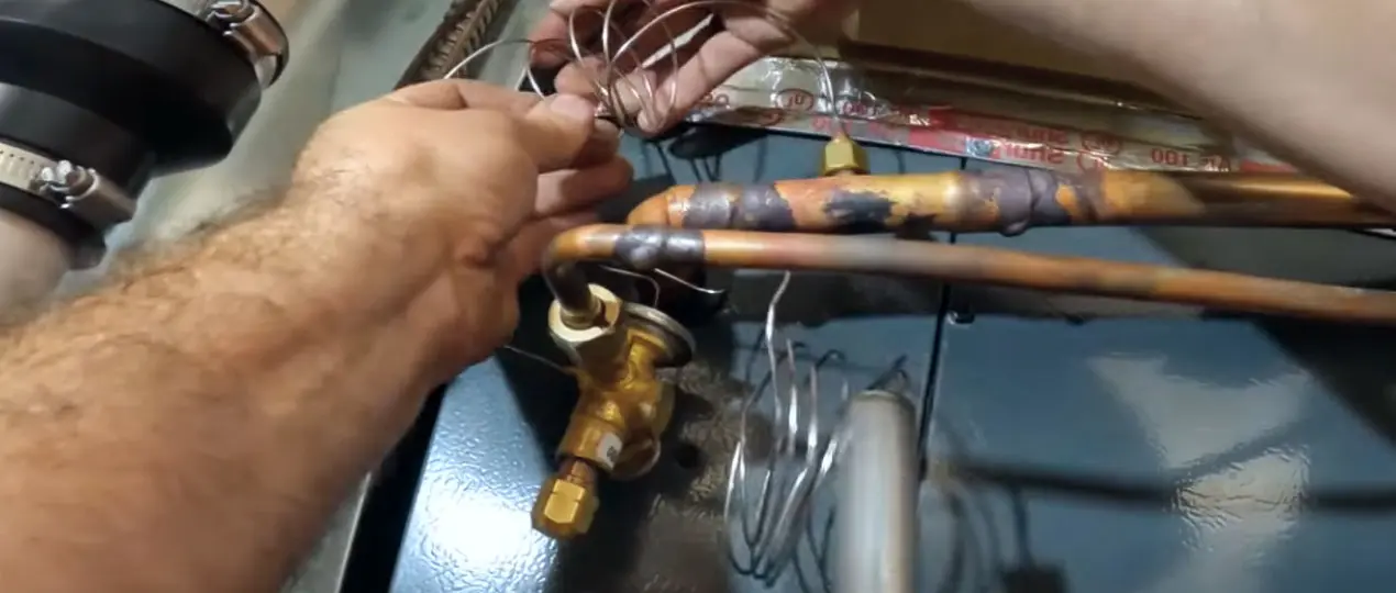 Replacing-the-Thermostatic-Expansion-Valve