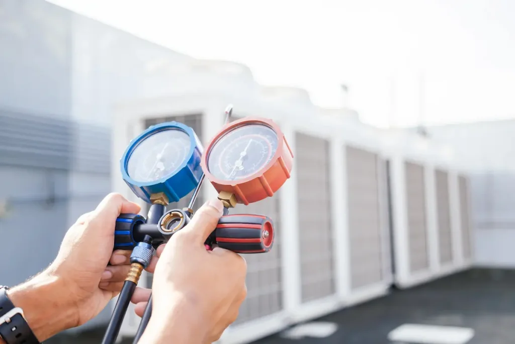 Technician testing hvac system, HVAC efficiency, Auburn, AL