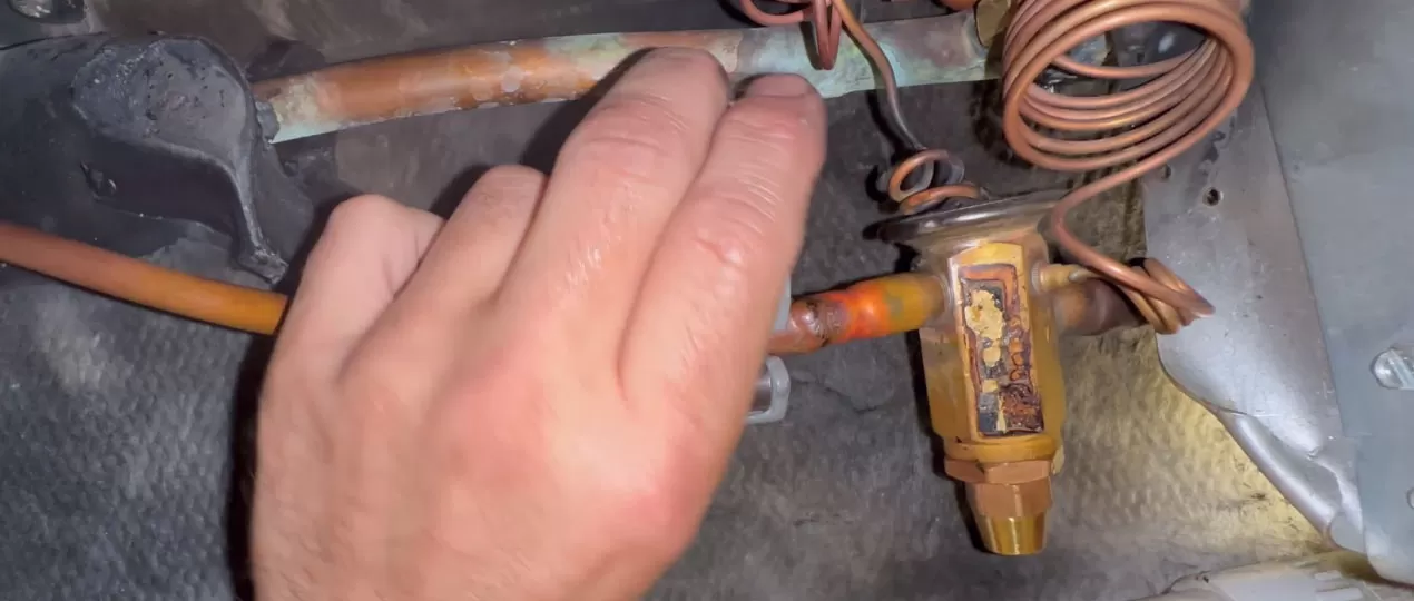Thermostatic Expansion Valve replacement process