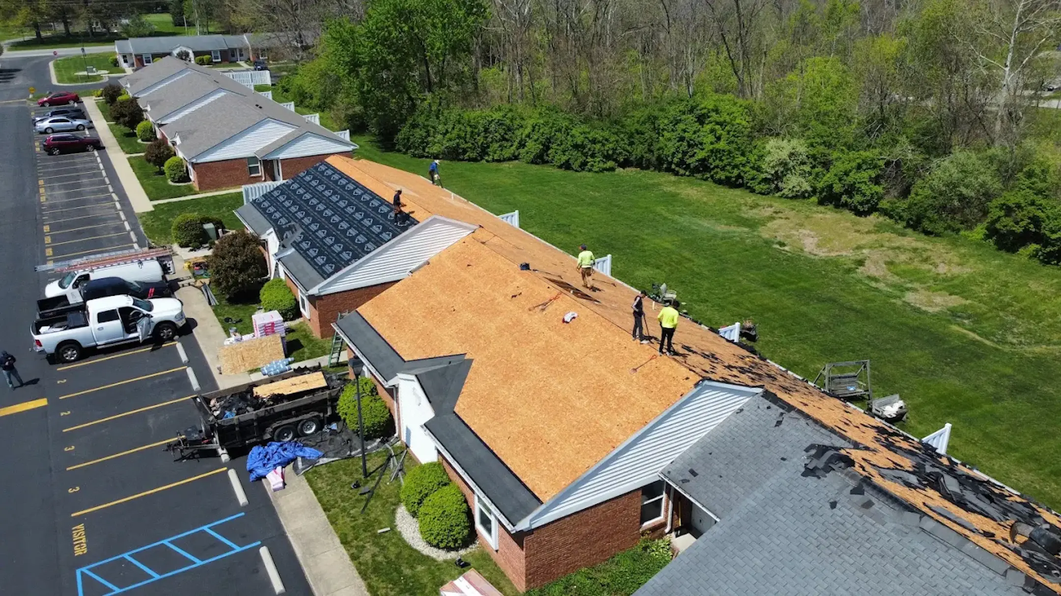 Jax roofing workers