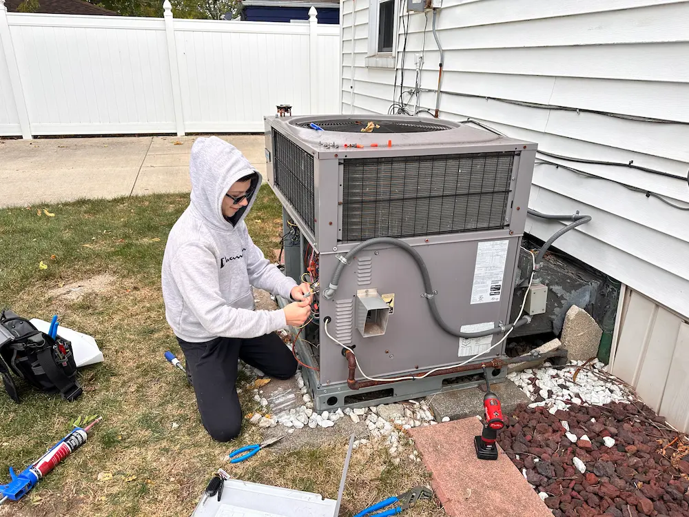 Service Pro Worker HVAC companies