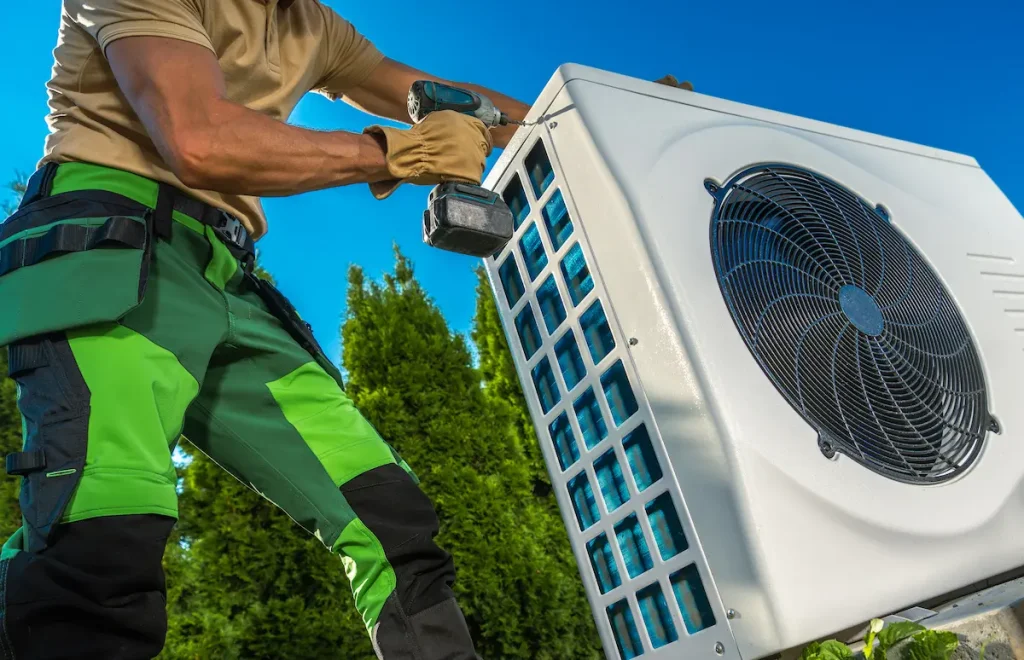 hvac technician fixing ac repair lincoln park