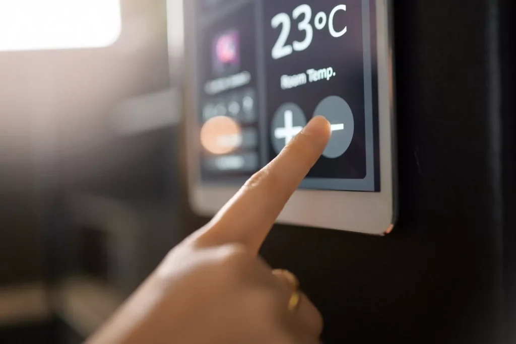 Controlling smart thermostat