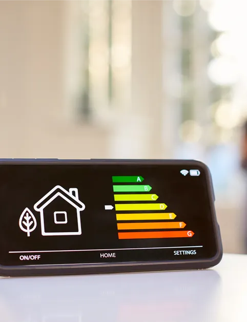 Smartphone displaying energy efficiency levels