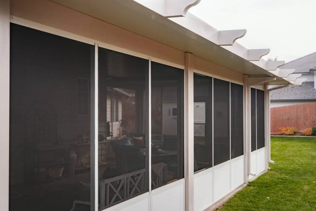 screen room for your Pasco home