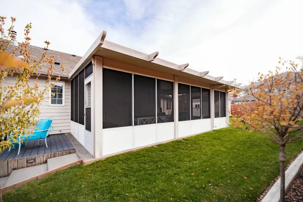 a well-built, custom fit screen room