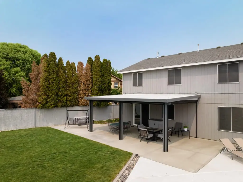outdoor living space Patio Covers Unlimited NW