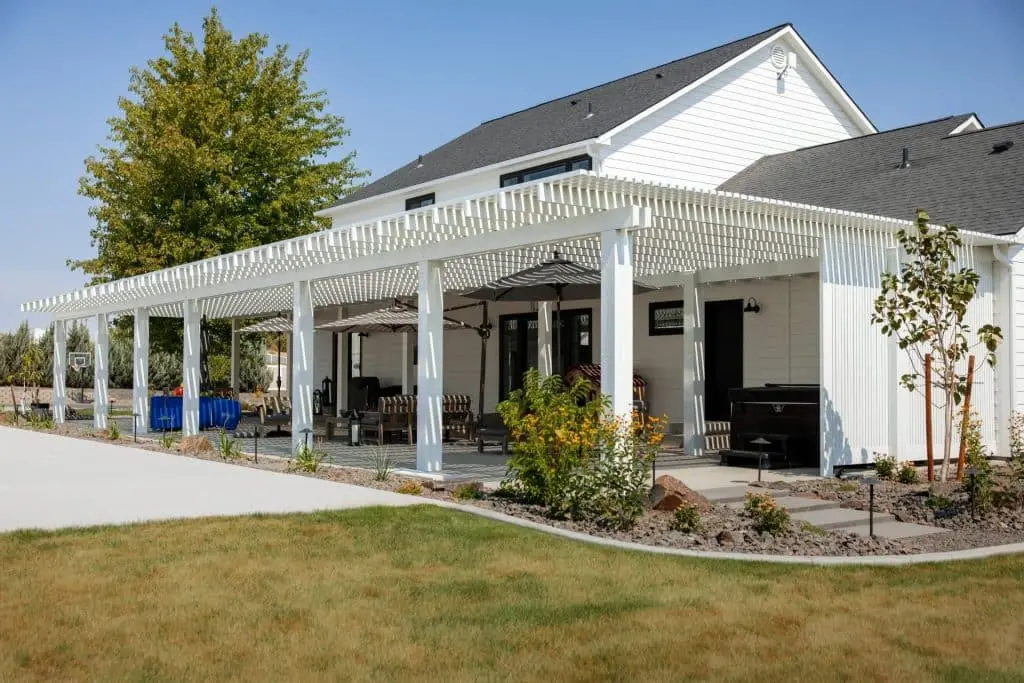 pergola design and installation in Pasco