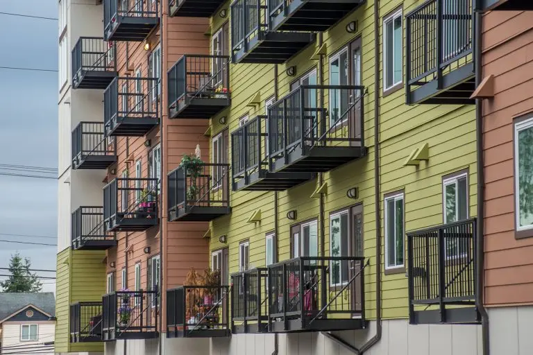 balcony construction in Tri-Cities