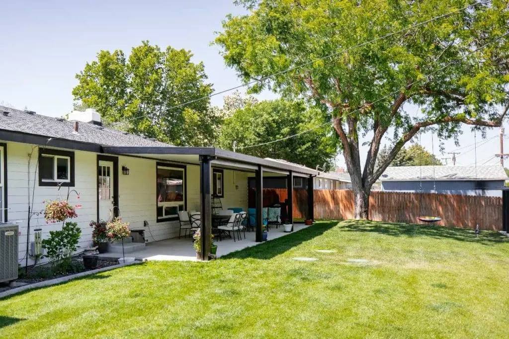 summer decorating ideas for patio covers and pergolas