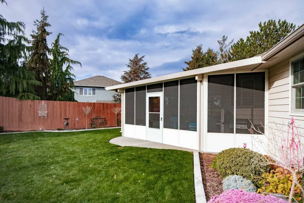 screen room installation project in Kennewick, WA