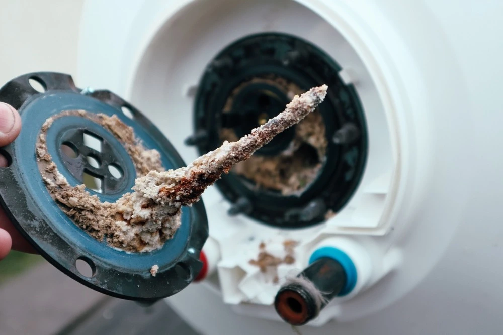 electric-water-heater-sediment-cup