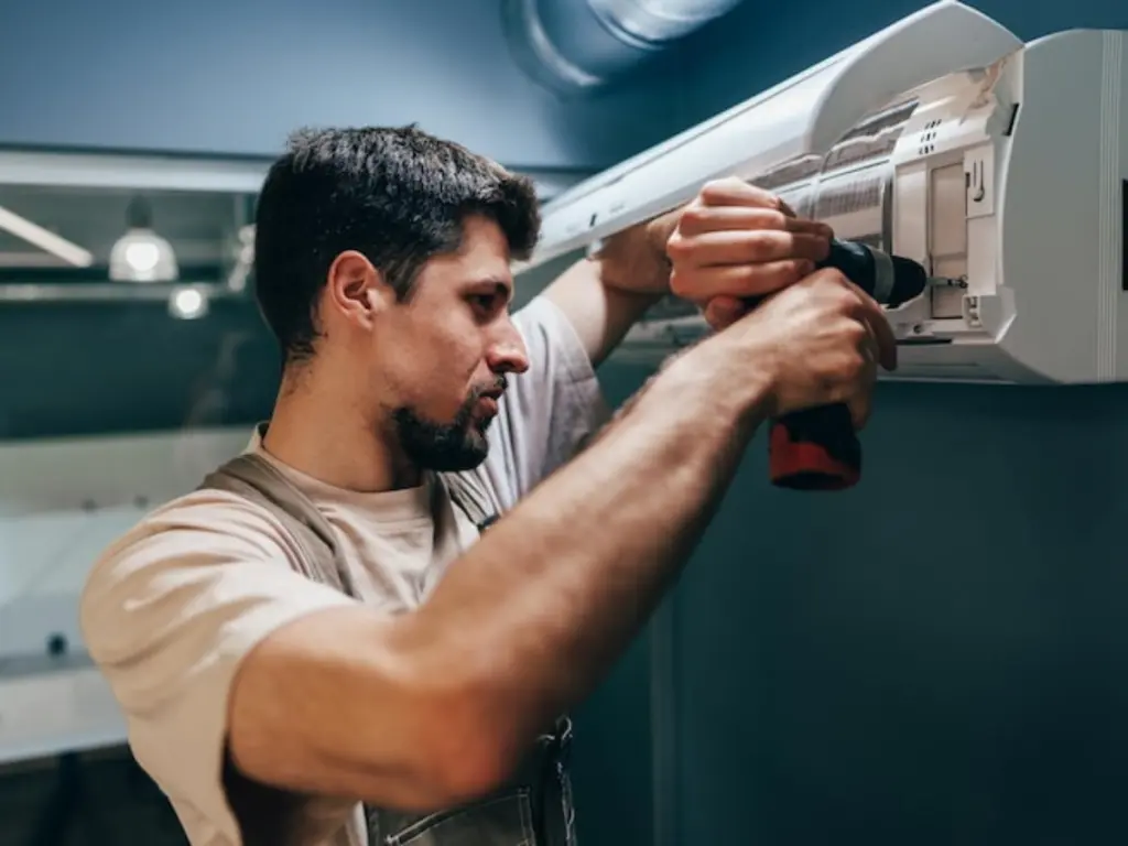 The current image has no alternative text. The file name is: UPVC-Door-Lock-Repairs-Preston-1.png
