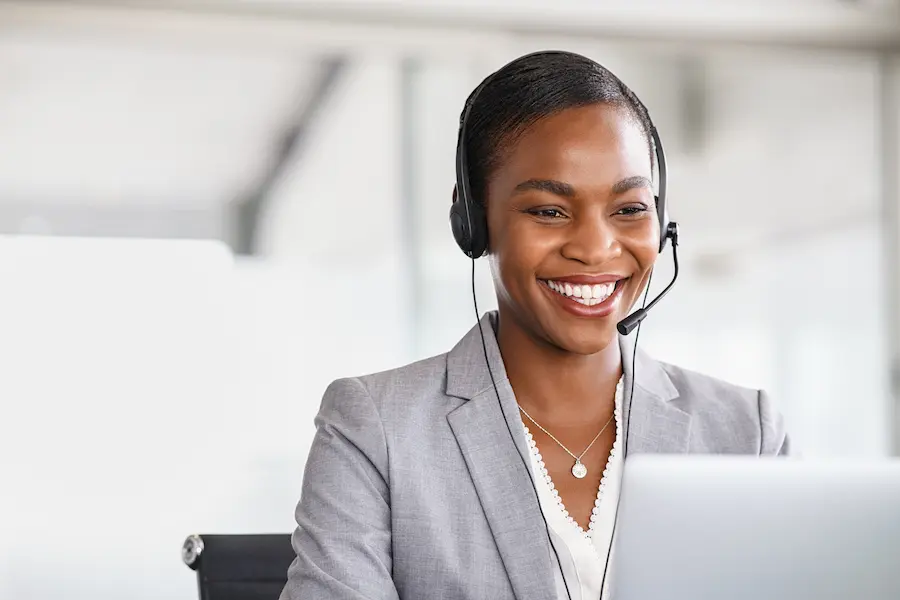 customer-service-woman-working-on-a-phone-call