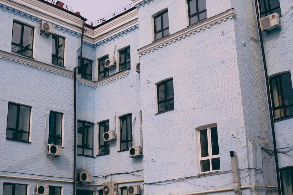 windows with air conditioning units