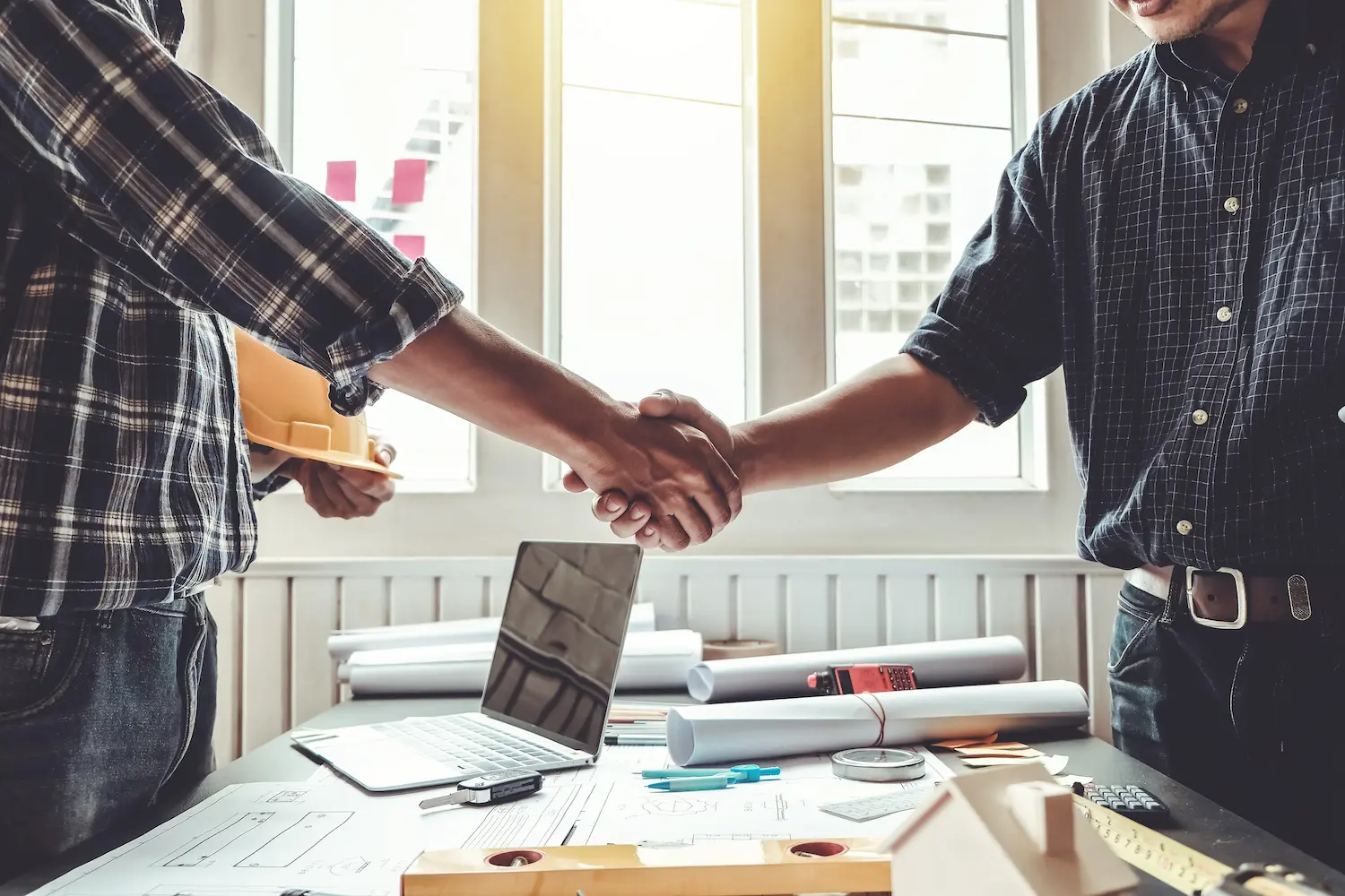 how to pay for a new roof contractor