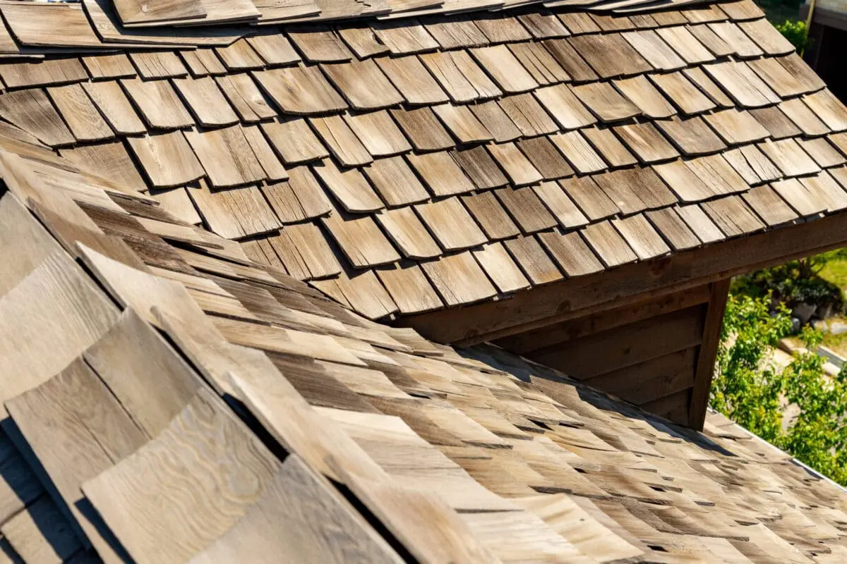 cedar shakes vs cedar shingles repair brown new roof