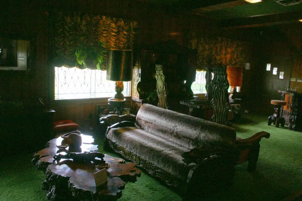 jungle room at Graceland