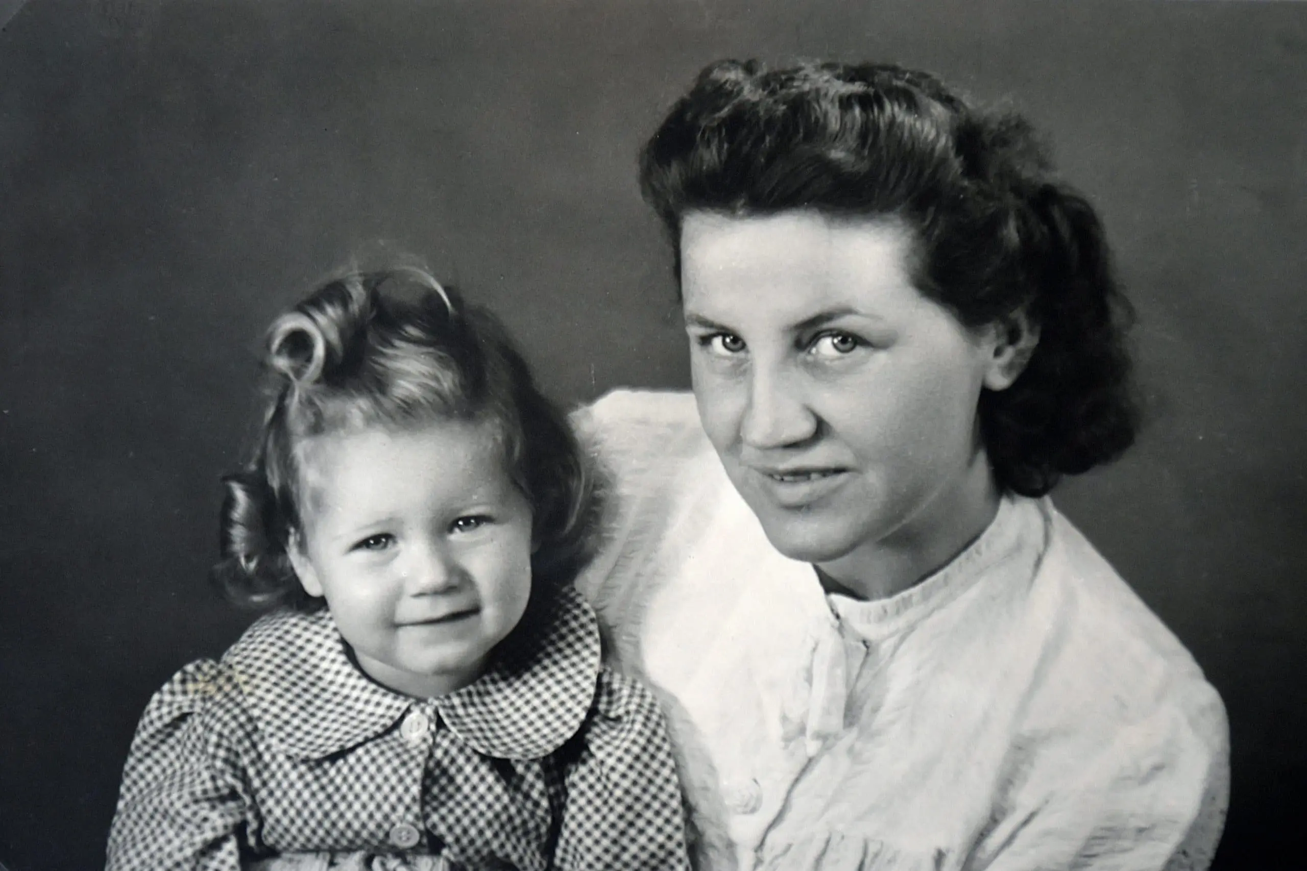 memphis mom collective mom bw