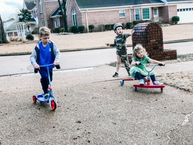 Kids Play during cancer treatment