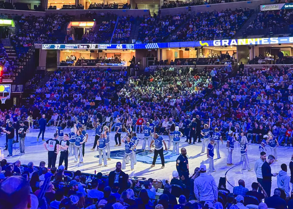 Grizz grannies and grandpas
