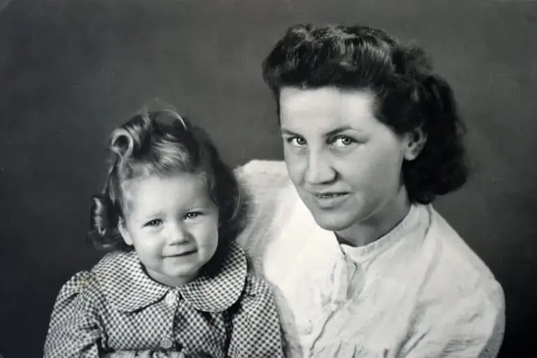 memphis mom collective mom bw