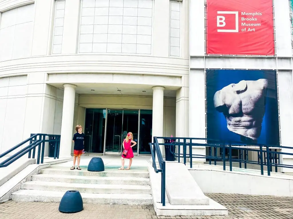 front entrance of the Brooks Museum