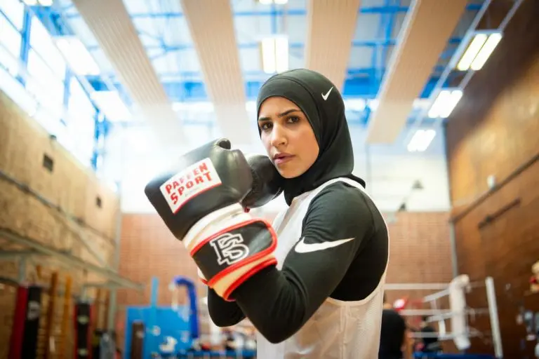 Famous Muslim boxer in hijab