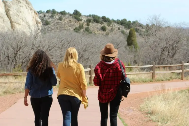 5 Kinds of Mom Friends Every Woman Needs