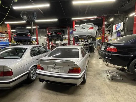 Mporium BMW specialist shop